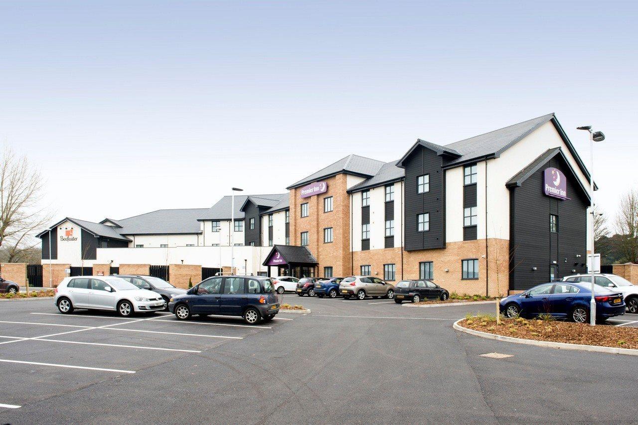 Premier Inn Ware Buitenkant foto