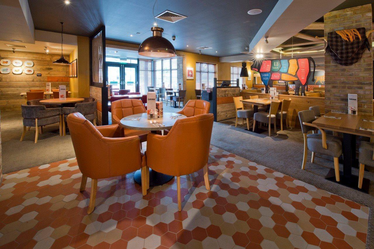 Premier Inn Ware Buitenkant foto